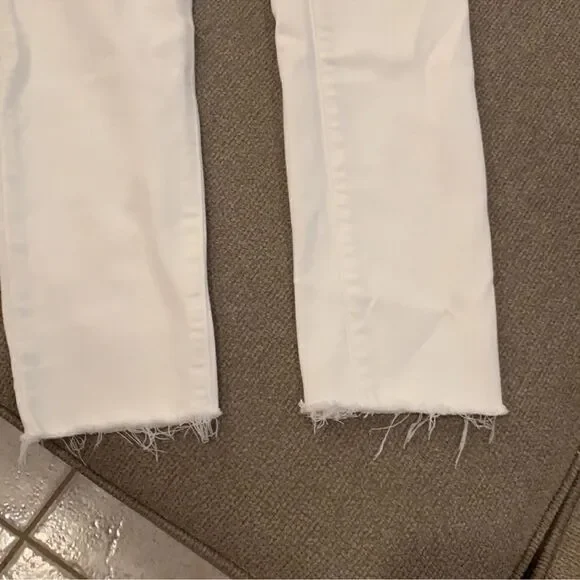 Madewell 9" Mid-Rise Button Fly Skinny Jeans in Pure White 26 - Picture 5 of 7